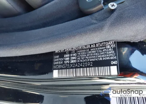 2002 Mercedes-Benz S 500 z USA, uszkodzony, nr VIN WDBNG75JX2A242592